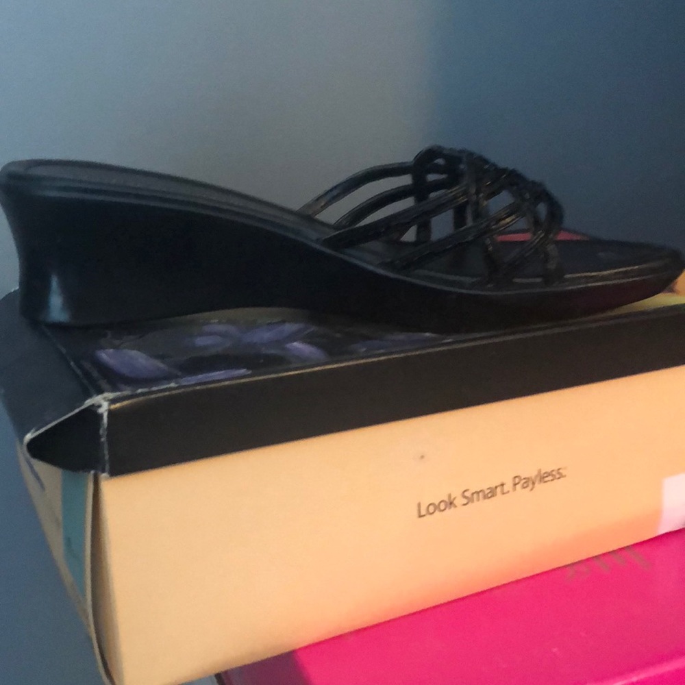 Black sandal